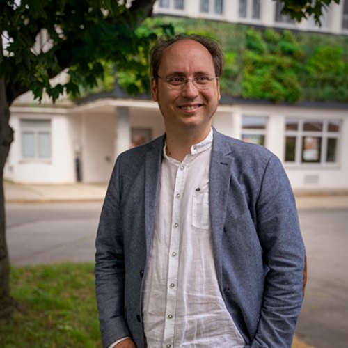 Bernhard Scharf